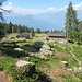 Ripasso dall’Alpe Scoggione con il tempo molto più sereno, ma con un bel caldo.