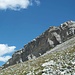 La lunga e bella falesia del Monte Tignoso...