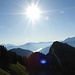 ... kein Wunder, denn die Sonne scheint vor einem wolkenlosen Himmel