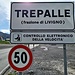 <b>È un lunedì con tempo variabile: alternanza di nuvole, pioggia e sole. Dal quartiere San Rocco di Livigno raggiungo in un batter d’occhio la ciclopista del fondovalle, che percorro fino all’inizio della SS301 che sale in direzione del Passo d’Eira (2208 m). </b>