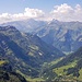 Blick vom Risetenpass ins Chrauchtal. Links unten Alp Riseten Mittelstafel