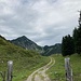 über den Sattel westlich des Rotwandlspitz, Blick zum Steintraithen