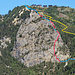 Der ungefähre Verlauf der Via ferrata du Belvédère. (Blau = Gehgelände, Rot = Klettersteig, Gelb = Abstieg).