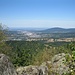 Blick vom Rockerkopf-Felsen nach Norden. Der große Ort im Tal ist Gaggenau.