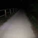 Sulla pista del Villoresi alla luce delle pile delle bici e ascoltando l’ininterrotto canto dei grilli.