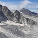 Blick vom Grat aus hinüber zum Schneebigen Nock.