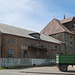ehemaliges Gutshaus und Kornspeicher in Bütow