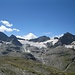Blick vom Piz 6R nach Süden zu den Gletschern am Piz Buin (links) und Silvrettahorn (rechts).