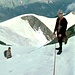 Ein Kollege und Brandy am Gipfelgrat zum Wiesbachhorn