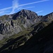Aussicht von der Schnide (2140m) zum Huetstock / Wild Geissberg (2676m) und Hanghorn (2679m).