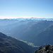 Aussicht vom Piz Linard: Unten Engiadina Bassa, also unteres Inntal