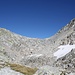 <b>Fuorcla Sura da Lavaz</b> (2703 m).<br />Questo passo alpinistico permette il collegamento alla Medelser Hütte. È anche il passaggio obbligato per gli alpinisti che desiderano raggiungere il Piz Medel (3211 m) dall’aerea e tortuosa cresta E. <br />