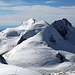 Zwei gegensätzliche 4000er: Felsiges Rimpfischhorn und Firnkuppe Strahlhorn
