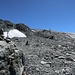 Steinmännchen im 5 m Abstand leiten zum Alphubelgletscher.