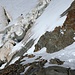 Abstieg vom Frühstücksplatz auf den oberen Gletscher - wenn sich die Randspalte weiter öffnet, unmöglich.