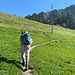 Auf schmalerem Weg steigen wir jetzt gegen den Bleikigrat auf.<br /><br /><br />