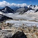 Blick auf das Restgletscherchen unter dem Gipfel und unsere Aufstiegsroute über den Galmigletscher (links vom Eisbruch)