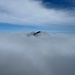 Der Galinakopf schaut aus dem Nebel