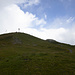 Gipfelkreuz des Diedamskopfs, einige Meter unterhalb des Gipfels.