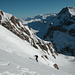 Einer der beiden Snowtrekker im 4x4-Bereich, hinten Niesehorn und Berner Alpen