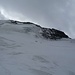 Gipfel des Zebru mit der aperen Steilstufe ganz rechts
