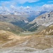 <b>A nord, a circa 2,5 km di distanza, si scorge l’Alp Chaschauna (2210 m).</b>