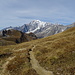 Dal Pas d'entre deux Sauts vista sul M.Bianco. A destra la Cresta di Rochefort.