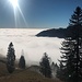 Wiederannäherung ans riesige Nebelmeer