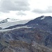 Dôme de Sonnailles à droite et Dôme de Chasseforêt à gauche : la zone faîtière de la calotte glaciaire de la Vanoise .