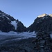 Dent Blanche & Pointe de Zinal über dem Schönbielgletscher