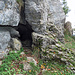 Eine Höhle in der Nähe vom Entonnoir Neuf. Hier befindet sich auch ein Klettergarten.