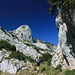 unterwegs im Durmitor, die Eishöhle Ledena Pećina befindet sich zu Füßen des markanten Gipfels