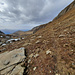 A Resti, vers 2562m., départ du modeste sentier qui mène au pâturage supérieur de Stieralpji. 