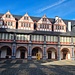 Schlosshof, schaut nach Renaissance aus