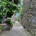 Eine Gasse in Borgnone.