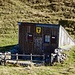 Keine Ahnung ob dies eine Alphütte oder ein öffentliches Biwak ist.