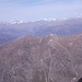 In primo piano i monti di Pila e sullo sfondo il Grand Combin a sinistra