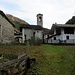 La chiesetta di Piana, di fronte c'è il Museo del Legno