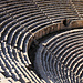 Tag 8 (27.10.) - جرش (Jarash):<br /><br />Detailansicht von römischen Amphitheater, das sogenannte Südtheater, ist das grösste und älteste der drei Theater des antiken Gerasa. Das gut erhaltene Amphitheater wurde direkt neben dem Zeus-Heiligtum an die Westseite gebaut und könnte auch kultischen Zwecken gedient haben. Der Bau entstand um das Jahr 90 in der Regierungszeit des römischen Kaisers Domitian (81-96).