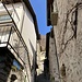 unsere Wanderung beginnt durch enge Gässchen in Ronco sopra Ascona