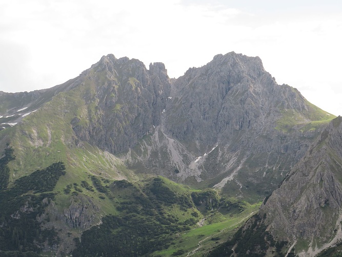 Hochgehren und Oberstdorfer Hammerspitze im Zoom Fotos