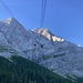 Mit der ersten Bahn geht's nach oben