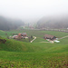 Unterwegs auf dem Wanderweg mit Blick auf Unterwiggen.