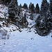Die Steilstufe bei Tritt hat noch nicht viel Schnee, und lässt sich gut auf dem Wanderweg begehen.