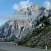 Start auf dem Passo di Valparola, im Rückspiegel der Piz dles Conturines