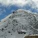 Die Suldenspitze von der Janinger Scharte aus gesehen. Der Weg geht hier etwas nach rechts, dann auf dem breiten Grat auf den Gipfel.