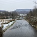 Einmündung der Suhre in die Aare mit Blick zum Kirchberg bei Küttigen.