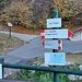 In località Preone, a sinistra si stacca il sentiero che risale l'aspra Val Pura, noi si prosegue per circa 300 m....