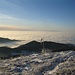 Blick vom Gleitschirm-Startplatz auf dem Katzenkopf nach Westen auf das Nebelmeer. Bald muss da auch wieder hinein, leider.