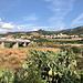 Bei Prunella - Blick zum auf der gegenüberliegenden Talseite gelegenen Ort.